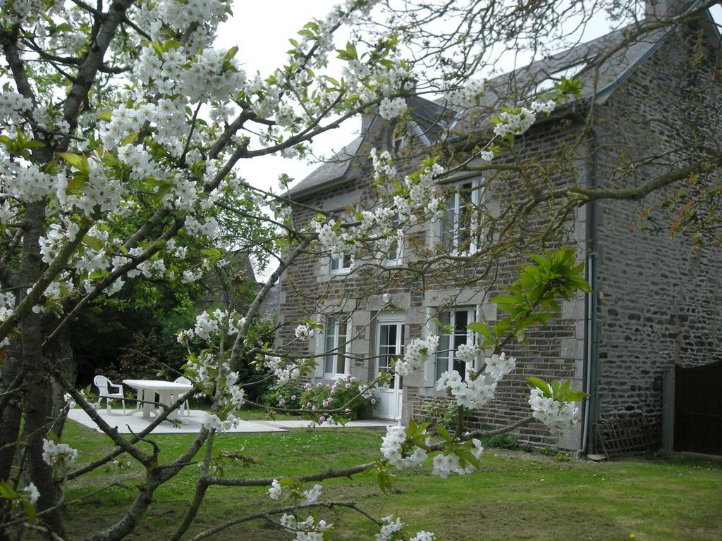 St Michel Villa Vains Exterior foto